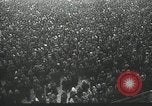 Standbild anti-kommunistischen Demonstrationen in Europa Osteuropa, 1956, aus Sekunde 14 historischem Filmmaterial Videoclip 65675066495