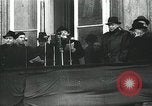 Standbild anti-kommunistischen Demonstrationen in Europa Osteuropa, 1956, aus Sekunde 16 historischem Filmmaterial Videoclip 65675066495
