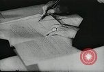 Standbild anti-kommunistischen Demonstrationen in Europa Osteuropa, 1956, aus Sekunde 43 historischem Filmmaterial Videoclip 65675066495