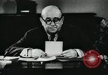 Standbild anti-kommunistischen Demonstrationen in Europa Osteuropa, 1956, aus Sekunde 52 historischem Filmmaterial Videoclip 65675066495