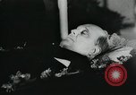 Standbild anti-kommunistischen Demonstrationen in Europa Osteuropa, 1956, aus Sekunde 59 historischem Filmmaterial Videoclip 65675066495