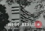 Standbild Ost und West Berlin Deutschland, 1961, aus Sekunde 33 historischem Filmmaterial Videoclip 65675066497