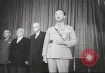Standbild King Faisal II und Nuri as-sagte vor dem Aufstand im Irak Irak, 1958, aus Sekunde 14 historischem Filmmaterial Videoclip 65675066499