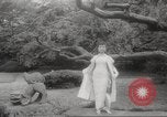 Standbild verwestlicht Kimonos Japan, 1958, aus Sekunde 6 historischem Filmmaterial Videoclip 65675066503