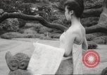 Standbild verwestlicht Kimonos Japan, 1958, aus Sekunde 23 historischem Filmmaterial Videoclip 65675066503