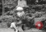 Standbild verwestlicht Kimonos Japan, 1958, aus Sekunde 29 historischem Filmmaterial Videoclip 65675066503