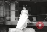 Standbild verwestlicht Kimonos Japan, 1958, aus Sekunde 38 historischem Filmmaterial Videoclip 65675066503