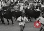 Standbild Stierkampf Pamplona Spanien, 1958, aus Sekunde 34 historischem Filmmaterial Videoclip 65675066508