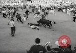 Standbild Stierkampf Pamplona Spanien, 1958, aus Sekunde 39 historischem Filmmaterial Videoclip 65675066508
