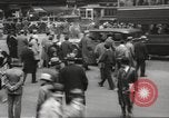 Standbild Fußgänger New York City USA, 1933, aus Sekunde 10 historischem Filmmaterial Videoclip 65675066514
