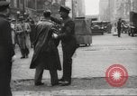 Standbild Fußgänger New York City USA, 1933, aus Sekunde 14 historischem Filmmaterial Videoclip 65675066514