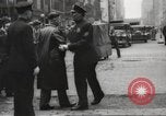 Standbild Fußgänger New York City USA, 1933, aus Sekunde 15 historischem Filmmaterial Videoclip 65675066514