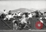 Immagine di Rodeo Salinas California USA, 1958, secondo 35 filmato di repertorio 65675066520