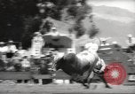 Immagine di Rodeo Salinas California USA, 1958, secondo 39 filmato di repertorio 65675066520