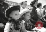 Immagine di Rodeo Salinas California USA, 1958, secondo 40 filmato di repertorio 65675066520
