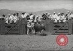 Immagine di Rodeo Salinas California USA, 1958, secondo 47 filmato di repertorio 65675066520