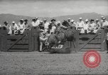 Immagine di Rodeo Salinas California USA, 1958, secondo 48 filmato di repertorio 65675066520
