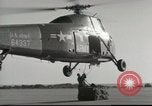 Standbild Sikorsky H-34 Hubschrauber Beirut Libanon, 1958, aus Sekunde 25 historischem Filmmaterial Videoclip 65675066532
