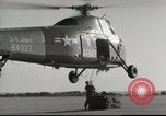 Standbild Sikorsky H-34 Hubschrauber Beirut Libanon, 1958, aus Sekunde 26 historischem Filmmaterial Videoclip 65675066532