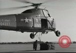 Standbild Sikorsky H-34 Hubschrauber Beirut Libanon, 1958, aus Sekunde 28 historischem Filmmaterial Videoclip 65675066532