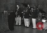 Image Jimmy Rushing effectuant sur scène avec son combo Allemagne, 1960, de la seconde 6 séquences d'archives historiques vidéo 65675066556