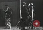 Image Jimmy Rushing effectuant sur scène avec son combo Allemagne, 1960, de la seconde 14 séquences d'archives historiques vidéo 65675066556