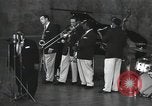Image Jimmy Rushing effectuant sur scène avec son combo Allemagne, 1960, de la seconde 21 séquences d'archives historiques vidéo 65675066556