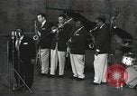 Image Jimmy Rushing effectuant sur scène avec son combo Allemagne, 1960, de la seconde 35 séquences d'archives historiques vidéo 65675066556