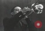 Image Jimmy Rushing effectuant sur scène avec son combo Allemagne, 1960, de la seconde 43 séquences d'archives historiques vidéo 65675066556