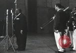 Image Jimmy Rushing effectuant sur scène avec son combo Allemagne, 1960, de la seconde 56 séquences d'archives historiques vidéo 65675066556