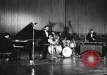 Immagine di Modern Jazz Quartet Germania, 1960, secondo 24 filmato di repertorio 65675066558