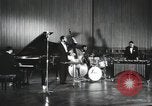 Immagine di Modern Jazz Quartet Germania, 1960, secondo 30 filmato di repertorio 65675066558