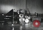 Immagine di Modern Jazz Quartet Germania, 1960, secondo 47 filmato di repertorio 65675066558