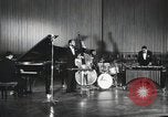 Immagine di Modern Jazz Quartet Germania, 1960, secondo 48 filmato di repertorio 65675066558