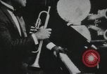 Immagine di Louis Armstrong United States USA, 1935, secondo 50 filmato di repertorio 65675066560