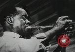 Standbild Louis Armstrong United States USA, 1960, aus Sekunde 57 historischem Filmmaterial Videoclip 65675066561