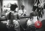 Standbild Louis Armstrong singt United States USA, 1943, aus Sekunde 3 historischem Filmmaterial Videoclip 65675066562