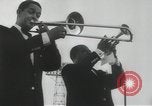 Standbild Louis Armstrong United States USA, 1960, aus Sekunde 24 historischem Filmmaterial Videoclip 65675066563