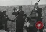 Standbild Louis Armstrong United States USA, 1960, aus Sekunde 35 historischem Filmmaterial Videoclip 65675066563