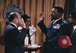 Standbild Daniel James United States USA, 1970, aus Sekunde 25 historischem Filmmaterial Videoclip 65675066566