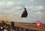 Standbild CH-47 Chinook Vietnam, 1969, aus Sekunde 13 historischem Filmmaterial Videoclip 65675066567
