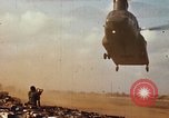 Standbild CH-47 Chinook Vietnam, 1969, aus Sekunde 20 historischem Filmmaterial Videoclip 65675066567