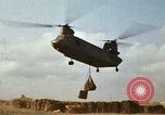 Standbild CH-47 Chinook Vietnam, 1969, aus Sekunde 32 historischem Filmmaterial Videoclip 65675066567