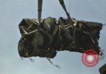 Standbild Munition laden Vietnam, 1969, aus Sekunde 14 historischem Filmmaterial Videoclip 65675066568