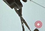Standbild Munition laden Vietnam, 1969, aus Sekunde 18 historischem Filmmaterial Videoclip 65675066568