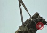 Standbild Munition laden Vietnam, 1969, aus Sekunde 20 historischem Filmmaterial Videoclip 65675066568