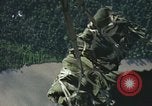 Standbild Munition laden Vietnam, 1969, aus Sekunde 38 historischem Filmmaterial Videoclip 65675066568