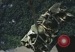 Standbild Munition laden Vietnam, 1969, aus Sekunde 40 historischem Filmmaterial Videoclip 65675066568