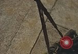 Standbild Munition laden Vietnam, 1969, aus Sekunde 46 historischem Filmmaterial Videoclip 65675066568