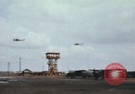 Immagine di O-1 Bird Dog aeromobile Il Vietnam, 1969, secondo 27 filmato di repertorio 65675066577
